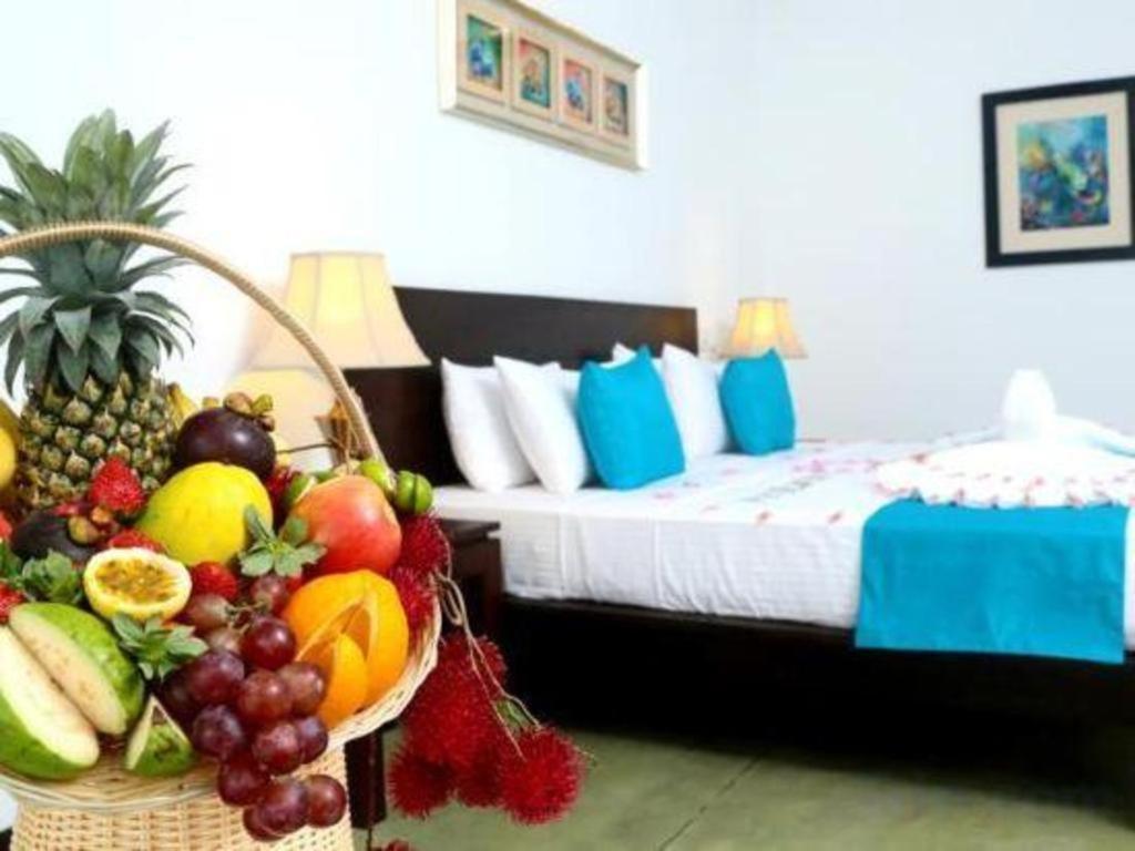 Coco Royal Beach Resort Kalutara Exterior photo